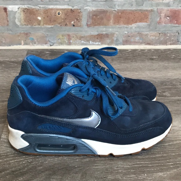 Nike Shoes - Nike